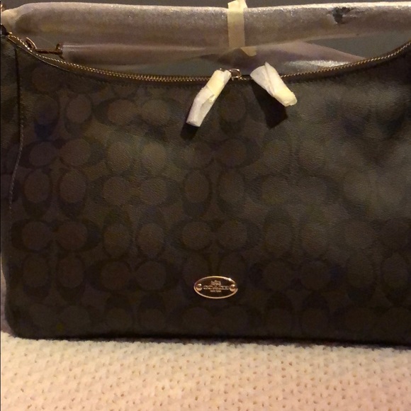 Coach Handbags - 🔥PRICE DROP 🤩 NWT Coach Celeste purse